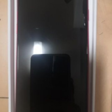 アップル iPhoneSE 第2世代 128GB レッド au