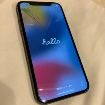 iPhone Xブラック 256GB