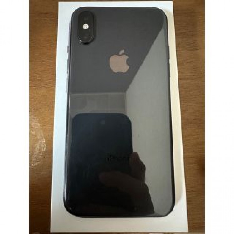 iPhoneXS本体64GB(1月末までの期間限定出品)