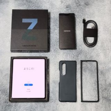 Galaxy Z Fold3 Phantom Green 256GB 美品