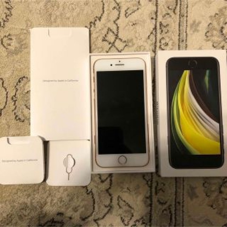 iPhone8 本体 Gold 64 GB SIMフリー