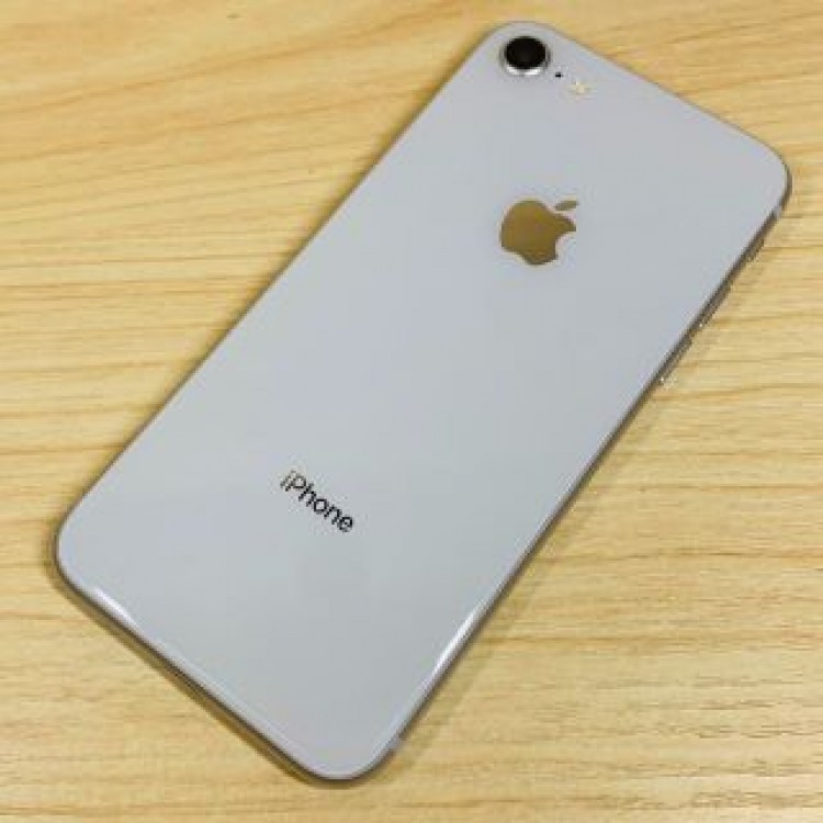 超美品 ﾊﾞｯﾃﾘｰ100％ iPhone8 64GB P92
