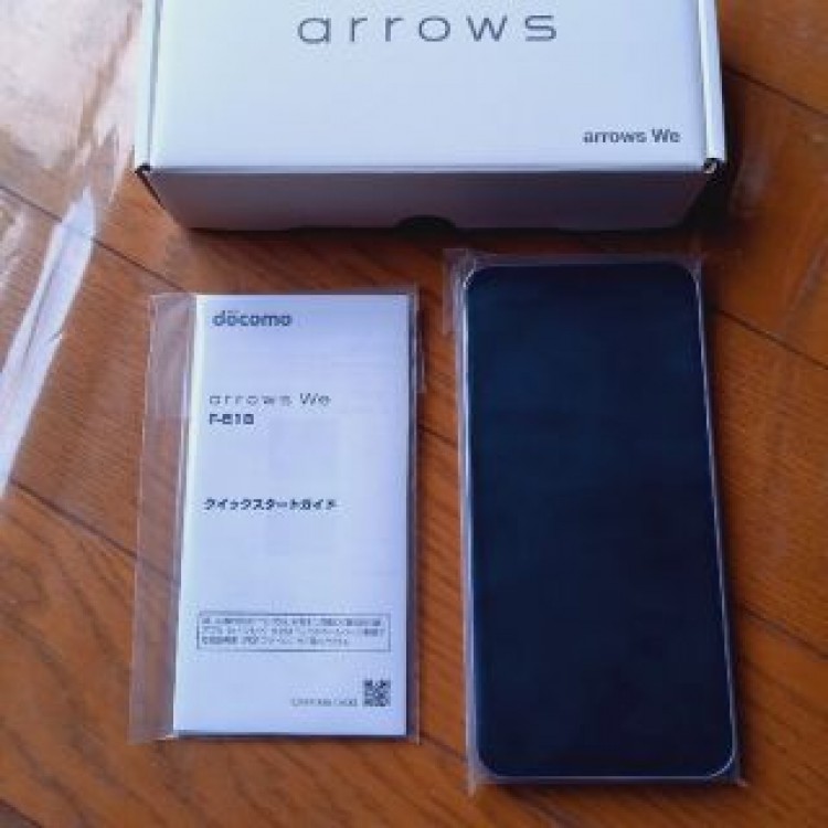 送料無料　未使用品　ドコモ　docomo 富士通　arrows we F-51B