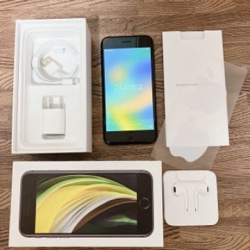 iPhone SE第2世代 (SE2) ブラック 128 GB Softbank