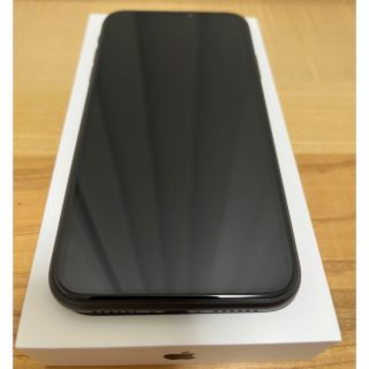 極美品　 iPhone 11 64GB SIMフリー ブラック