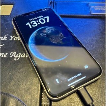 iPhone11 64GB ホワイト