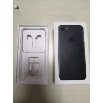 iPhone7 本体　32g