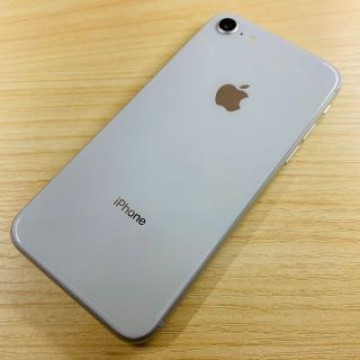 超美品 ﾊﾞｯﾃﾘｰ100％ iPhone8 64GB P13