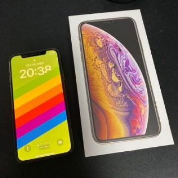 iPhone Xs Gold 256GB SIMフリー