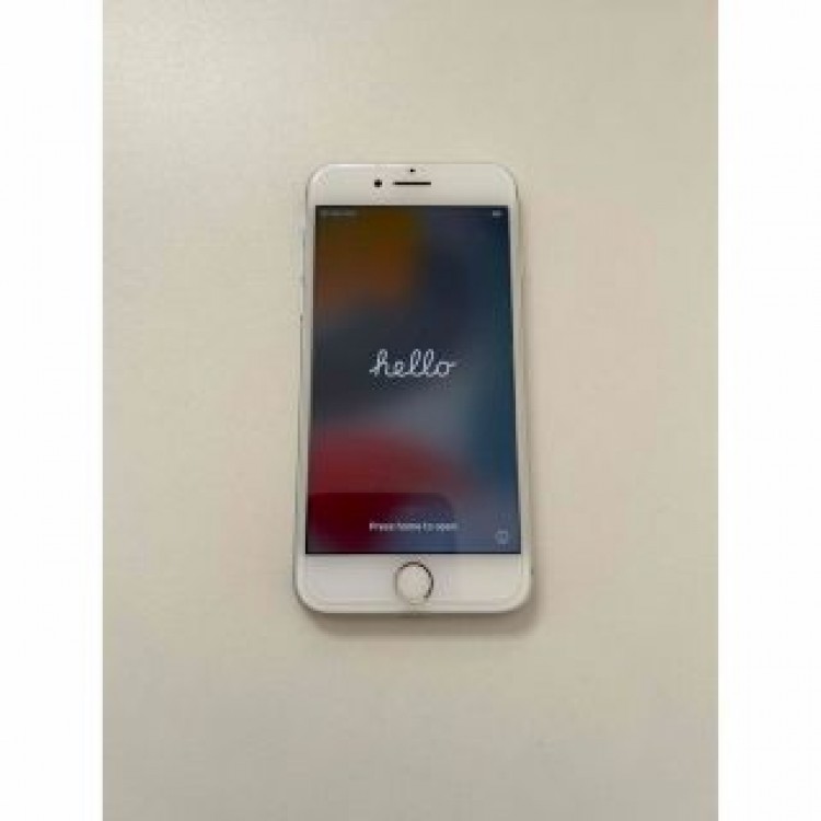 iPhone7 128GB シルバー　KDDI