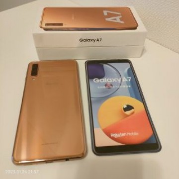 【美品】SAMSUNG Galaxy A7 ゴールド