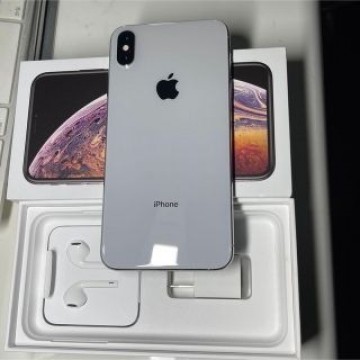 iphone XS pro max 256GB SIMフリー　(シルバー)