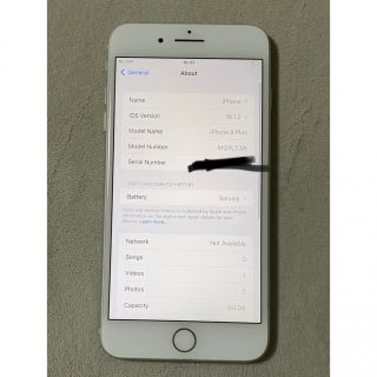 iPhone 8 Plus Silver 64 GB SIMフリー