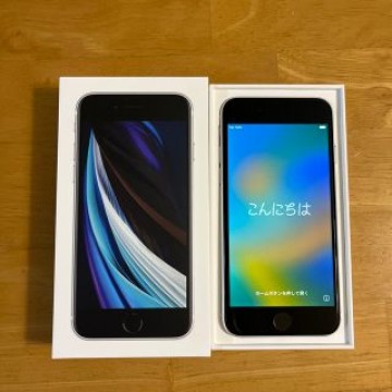 アップル iPhoneSE 第2世代 64GB ホワイト au