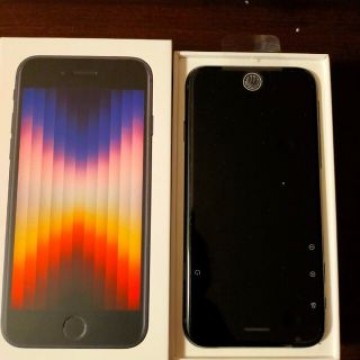 iPhone SE 64GB au 新品未使用 開通手続きのみ　一括支払い済