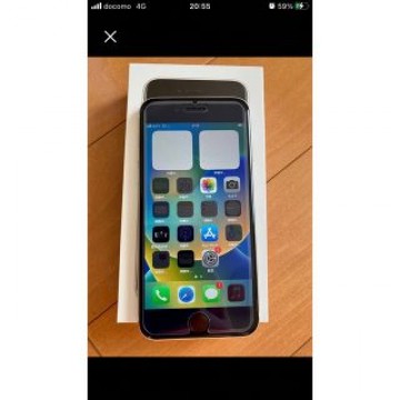iPhone SE3 128GB スターライト　SIMフリードコモ　新品　未使用