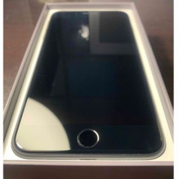 Apple iPhone8 Plus 64GB スペースグレイ MQ9K2J/A