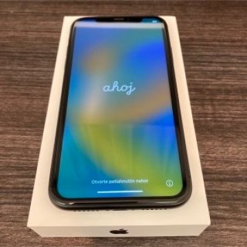 iPhone 11 ブラック 64 GB SIMフリー