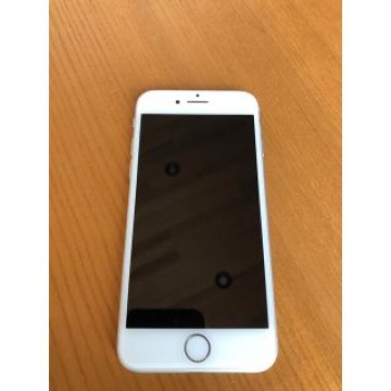 iPhone8 64GB SIMロック解除