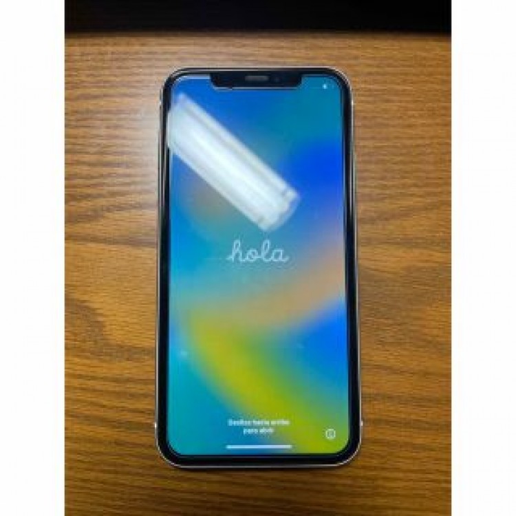 iPhone XR ホワイト 64GB