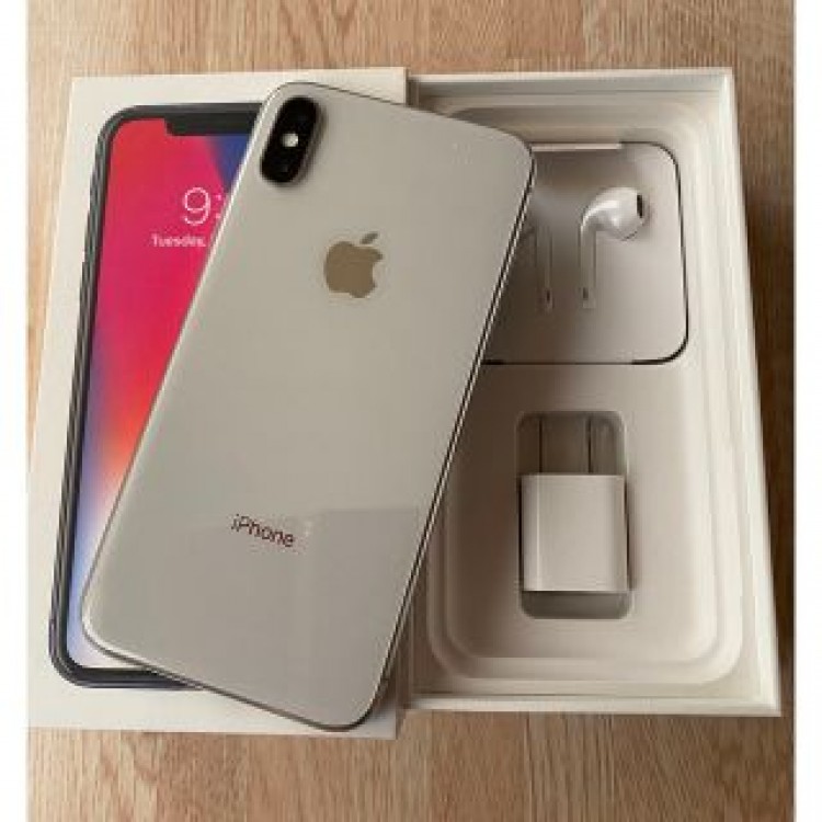 iPhoneＸ 256GB  シルバー SIM解除済み　バッテリー100%