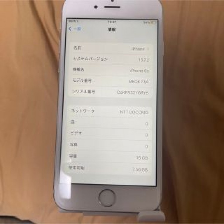 iPhone 6s Silver 16 GB sim フリー