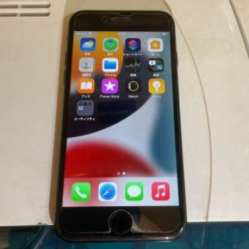 iPhone7 ブラック　32GBモデル