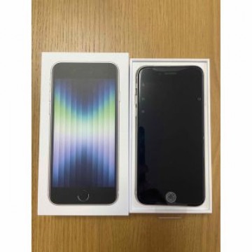 iPhone SE ミッドナイト（ブラック）64 GB au