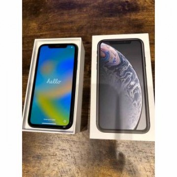 iPhoneXR 本体　ブラック　128GB