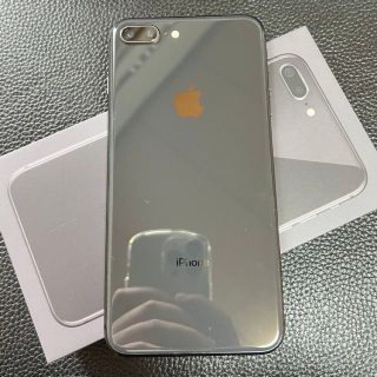iPhone 8 Plus Space Gray 64 GB シムフリー