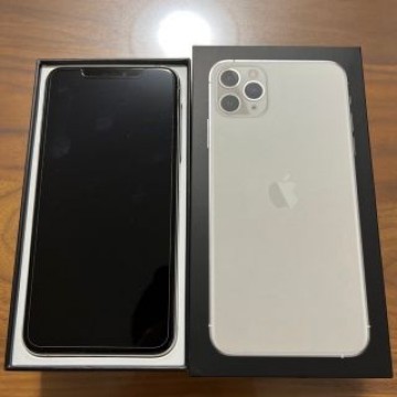 iPhone 11 Pro Max 64GB シルバー