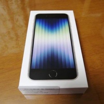 iPhone SE3 64GB スターライト（白)　(SIMフリー)