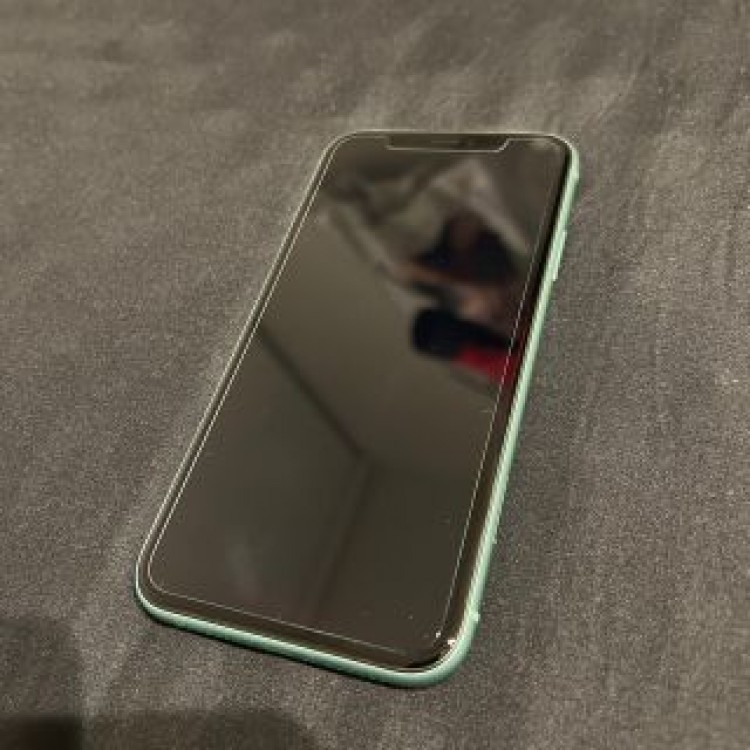 iPhone11 SIMフリー 64GB グリーン