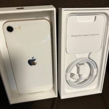 【新品未使用】iPhoneSE 第3世代 64GB スターライト