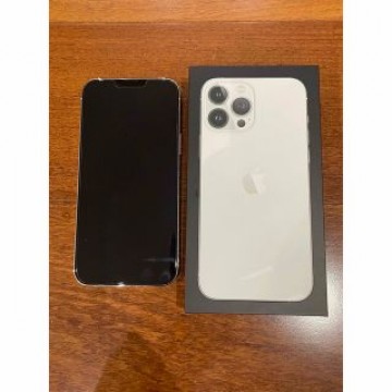 美品　iPhone 13 pro max 256gb  SIMフリー　シルバー