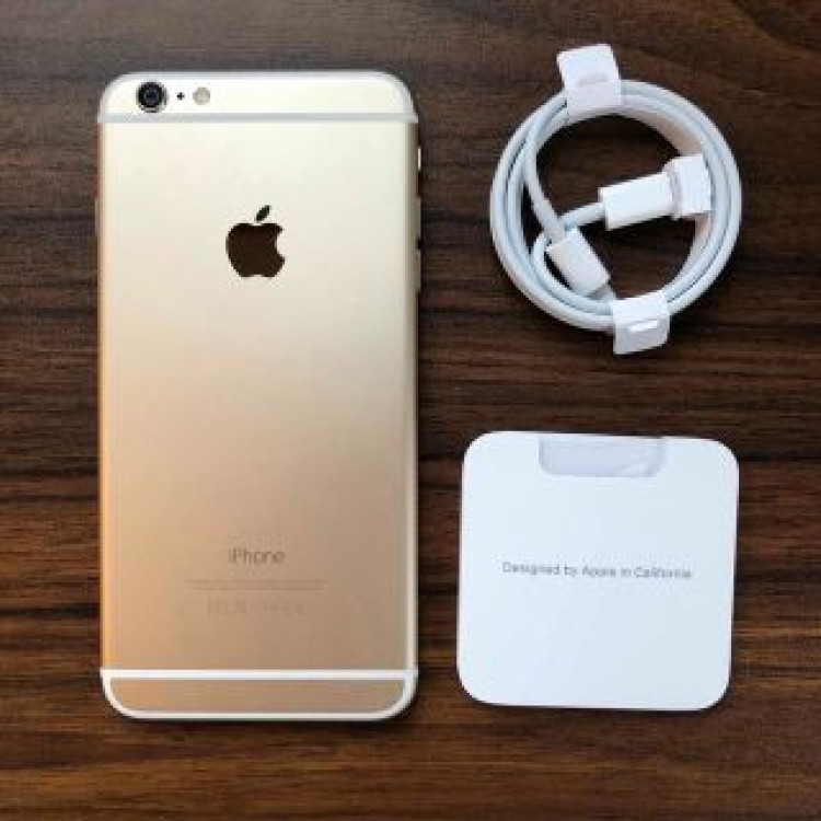 バッテリー94%◆iPhone 6 Plus Gold 64 GB SIMフリー