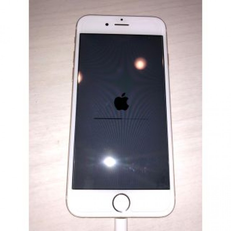 iPhone6s ドコモ　本体　ゴールド　64GB