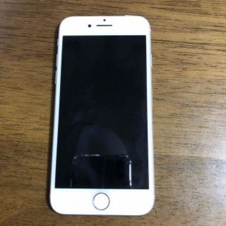 iPhone7 32GB シルバー