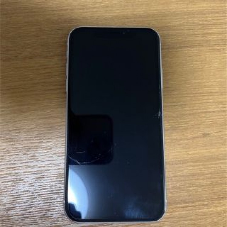 iPhone XR White 64 GB docomo