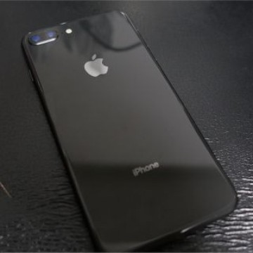 iPhone 8 Plus 256GB simフリー バッテリー状態85%