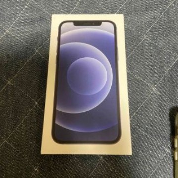 アップル iPhone12 64GB ブラック au