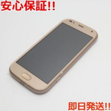 超美品 F-01L らくらくスマートフォン me ゴールド