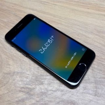 iPhone SE 第2世代 ブラック 128 GB SIMロック