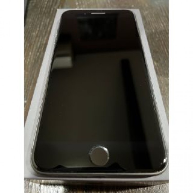 iPhone8 Plus 64GB スペースグレイ  SIMフリー