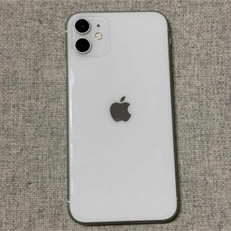 iPhone 11 ホワイト 128 GB SIMフリー