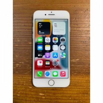 iPhone 7 Silver 32 GB SIMフリー