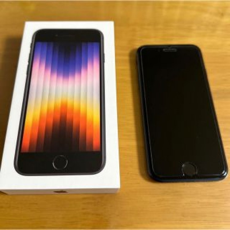iPhone SE (第3世代) ミッドナイト 64GB  MMYC3J/A
