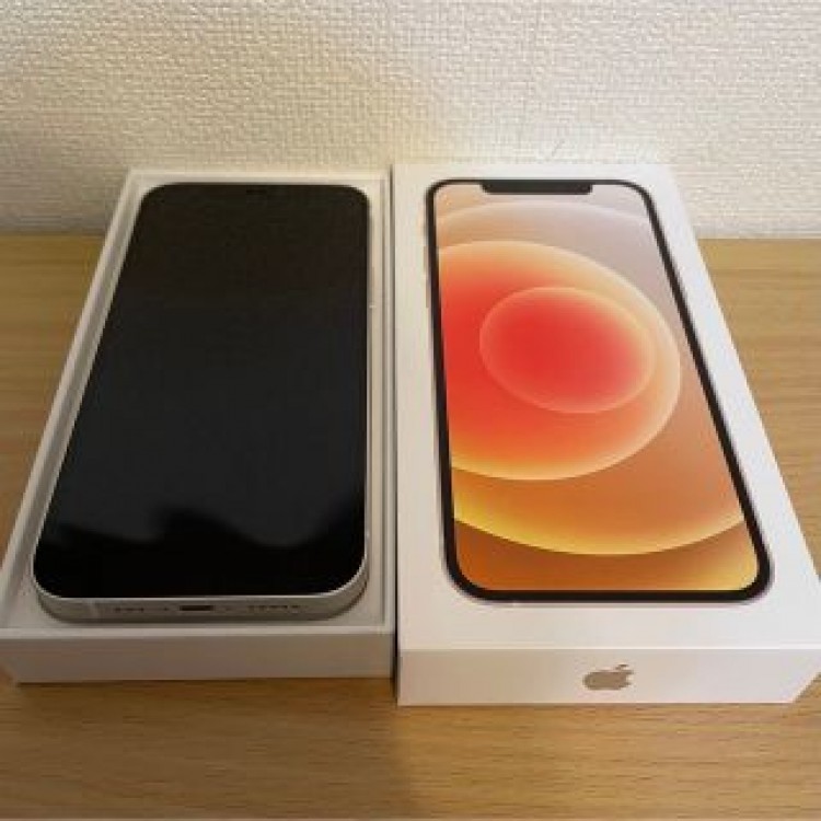 iPhone12 64GB ホワイト