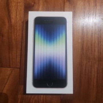 ✨【新品・未使用】✨　Apple iPhone SE 第3世代 本体 64GB