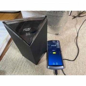 Motorola razr5g グラファイト　256g